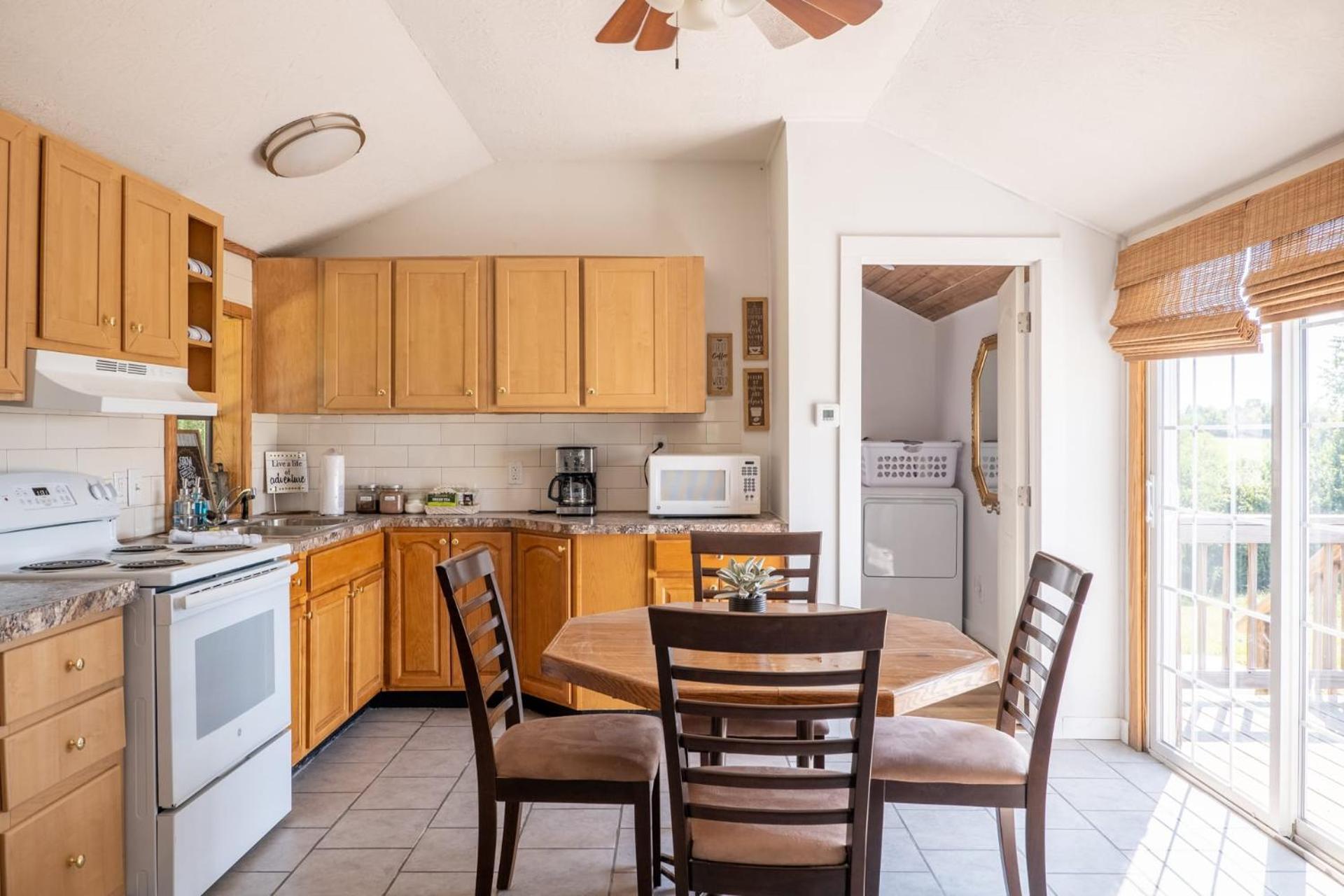 Cozy Cabin Near Ark! Adam And Eve'S Retreat Williamstown Εξωτερικό φωτογραφία